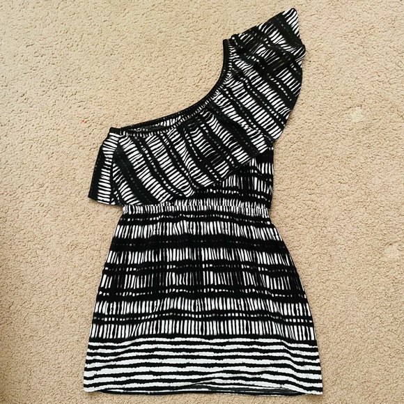 Express Black & White dress; one shoulder w/ strap; ruffle top; striped pattern - Picture 2 of 8